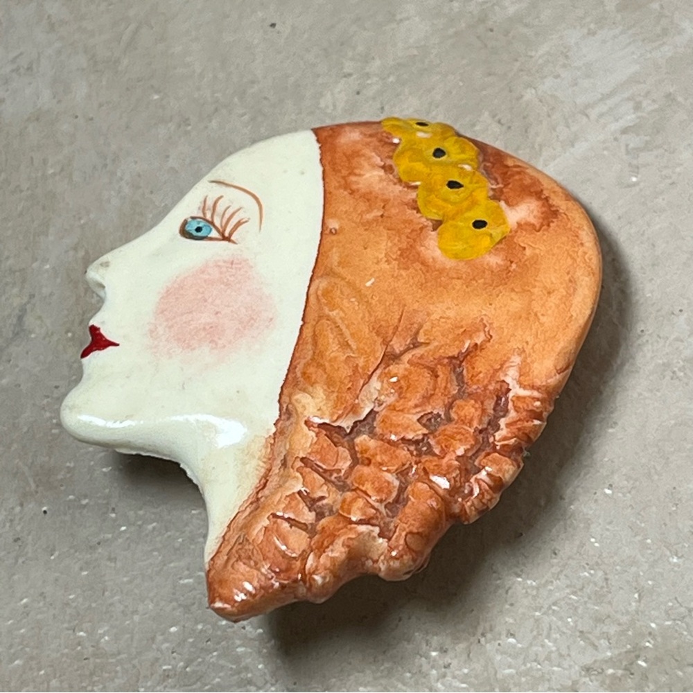 Vintage lady profile face brooch pin